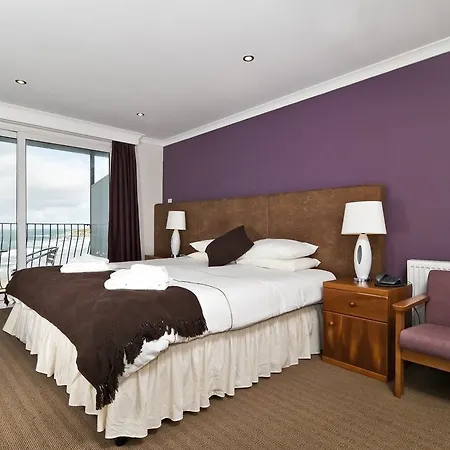 Esplanade 4*