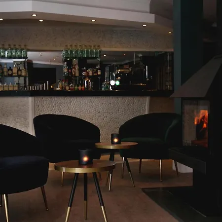 Esplanade Hotel 4*